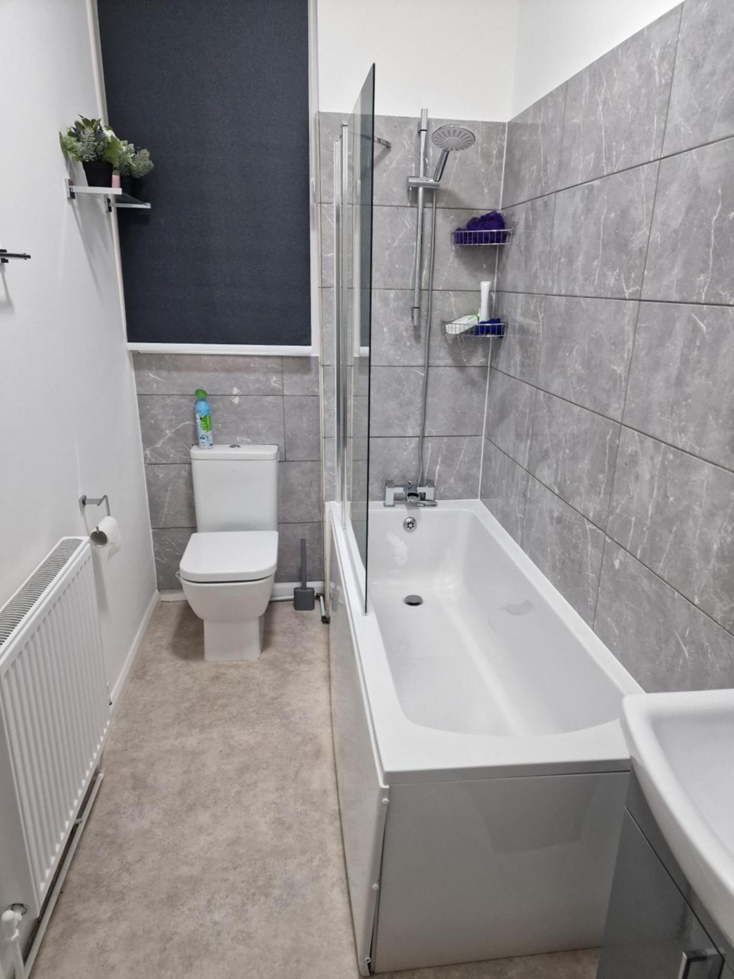 One Room In Stoke Newington Лондон Екстериор снимка